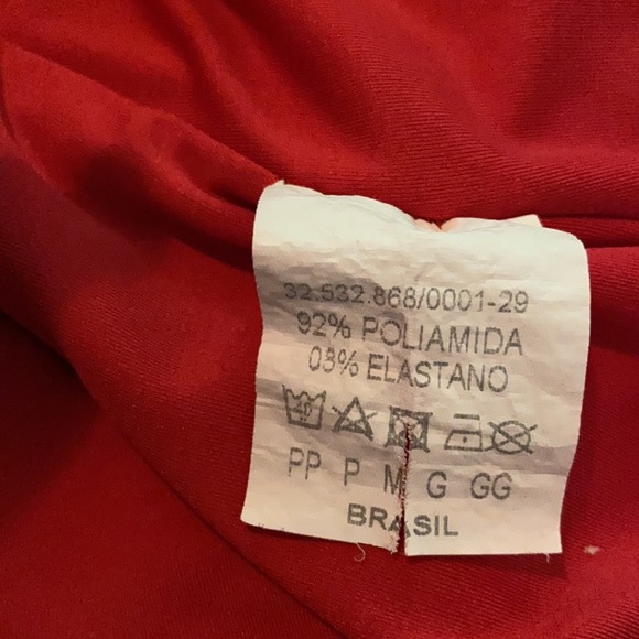 On The Lo from Brasil one piece low cut fabulous bathing suit. Gorgeous! - Picture 11 of 11